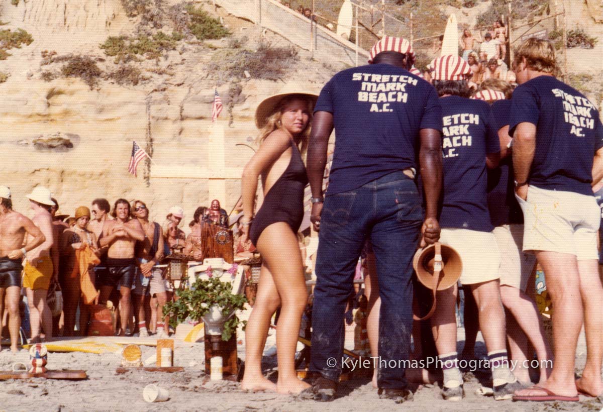 Miss Stonesteps with judging officials at the 1975 contest