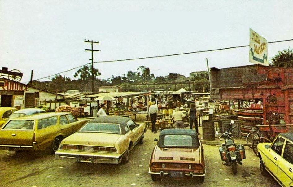 Leucadia Flea Market Peddlers Village 2