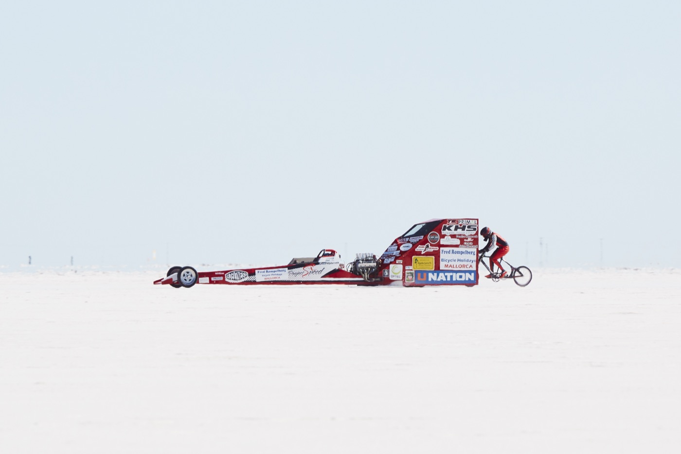 Denise Mueller drafting behind the Project Speed dragster